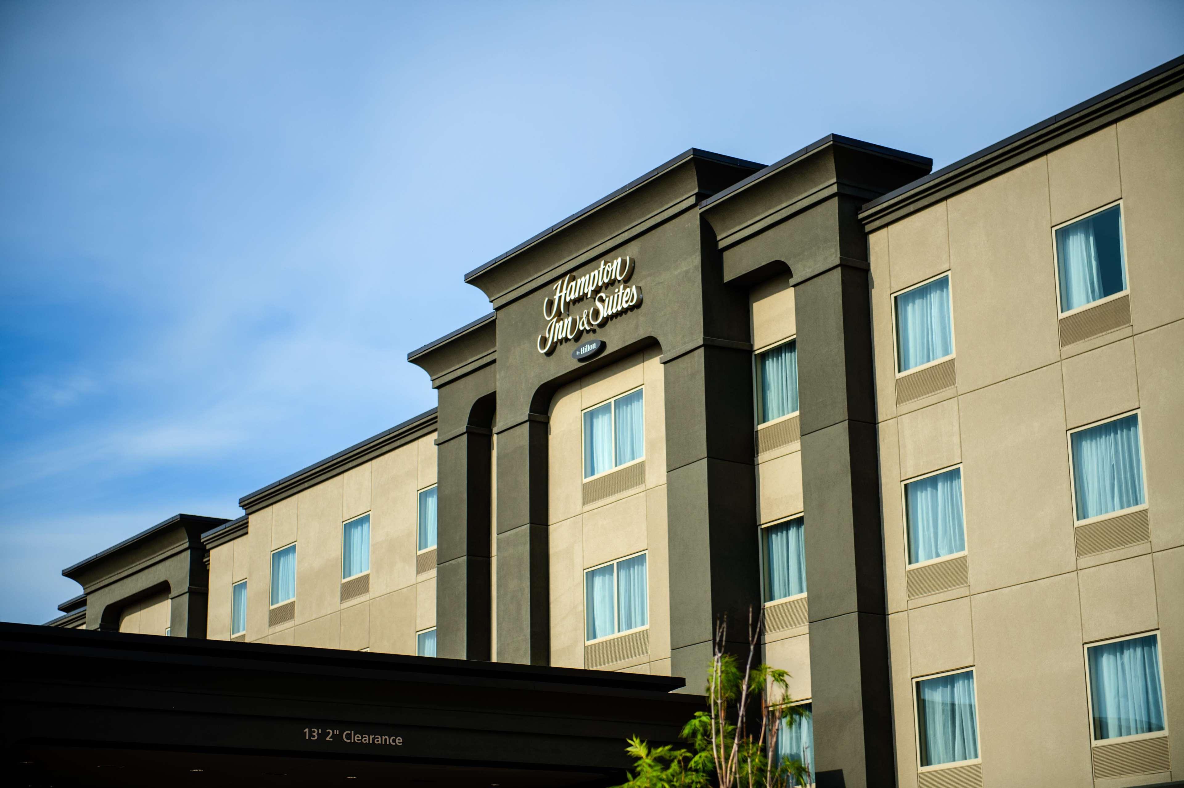 Hampton Inn & Suites East Gate Regina Kültér fotó